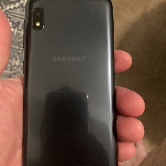 Don’t use it got a new phone - Picture 1 of 2